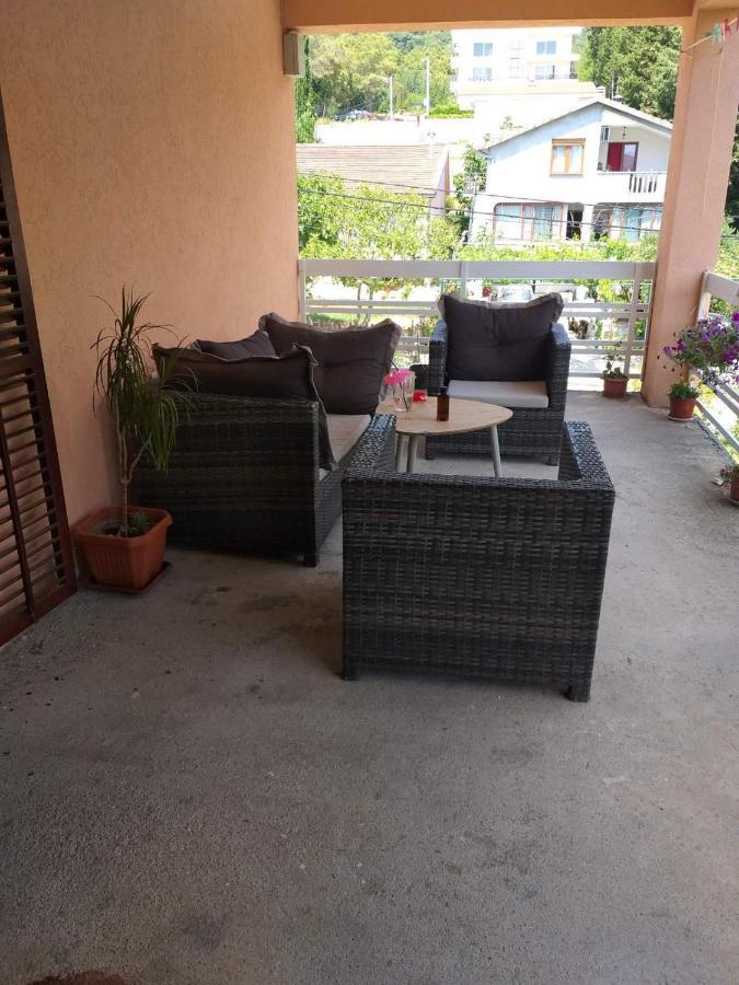 Apartment Davidovic Tivat Luaran gambar
